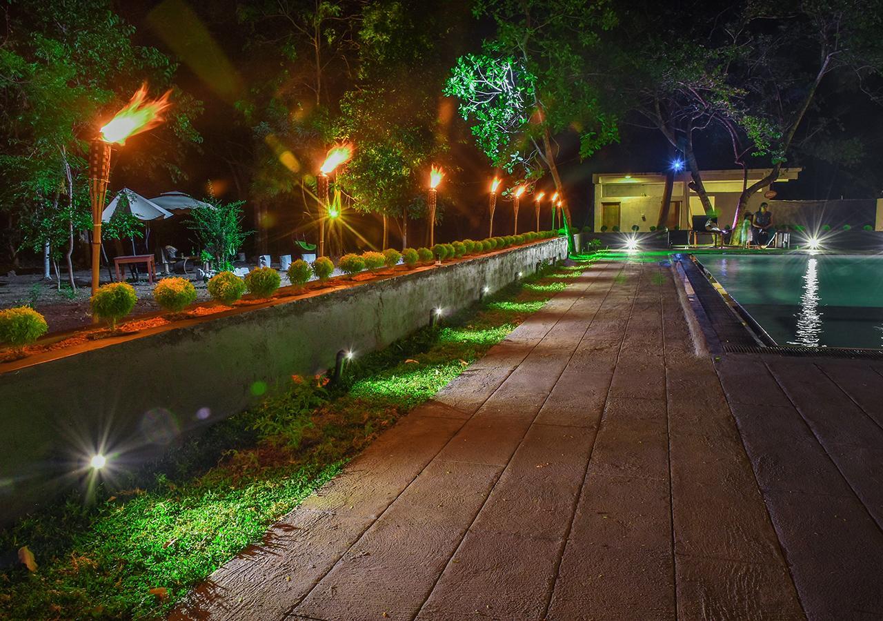 Lavish Resort - Sigirya Sigiriya Buitenkant foto